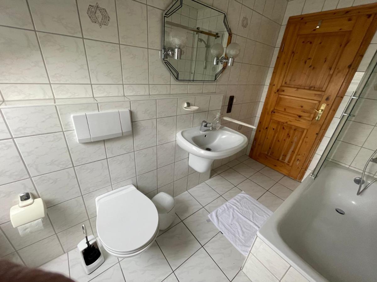 Ferienwohnung Zum Nuerburgring Munk Ngoại thất bức ảnh