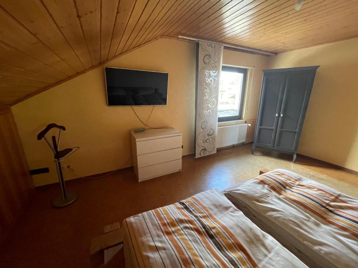 Ferienwohnung Zum Nuerburgring Munk Ngoại thất bức ảnh
